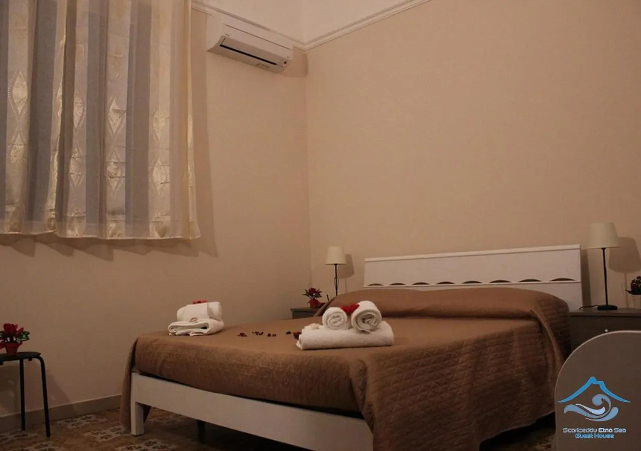 Scariceddu Etna Sea Guest House 2 Riposto